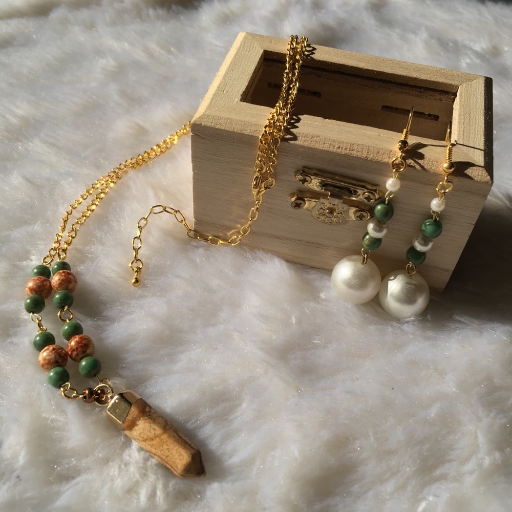 •SALE✨BUNDLE✨Necklace & Earrings - Handmade CCO